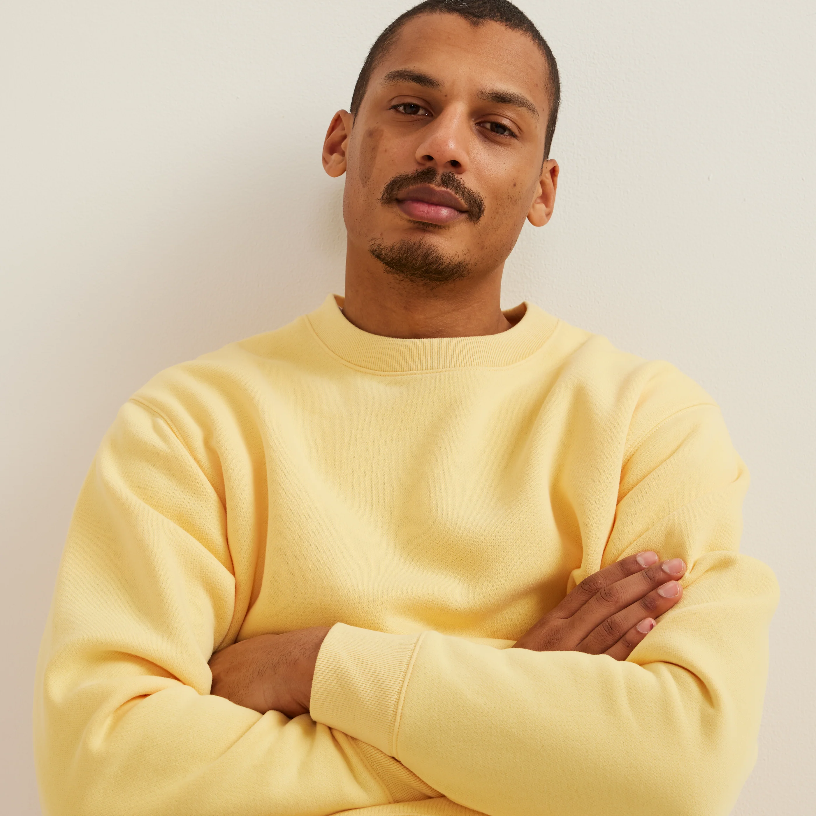 Men's Vintage Soft Crew Sweatshirt - Image 11